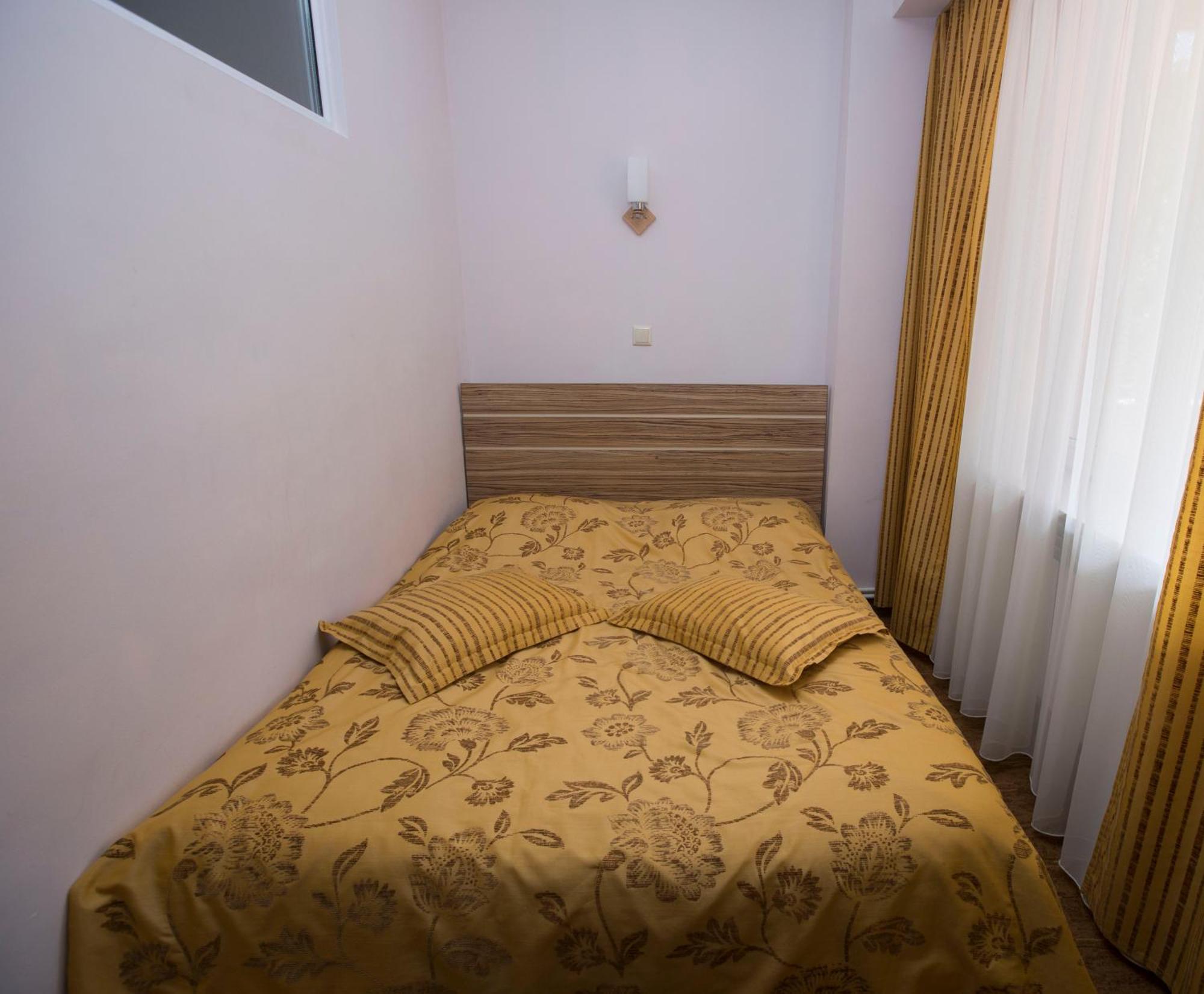 Tsaghkahovit Hotel Cahkadzor Kültér fotó