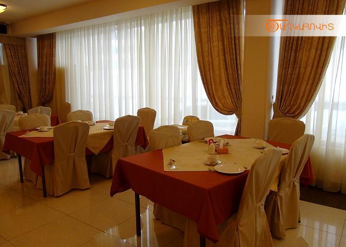 Tsaghkahovit Hotel Cahkadzor Kültér fotó