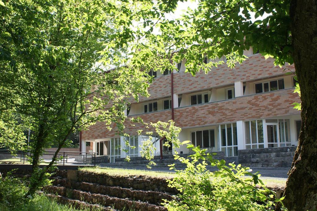 Tsaghkahovit Hotel Cahkadzor Kültér fotó